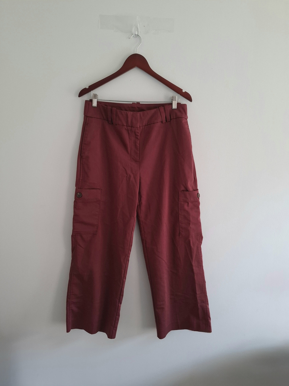Chico's Wide-Leg Cargo Pants in Deep Red SZ US 10R/1.5R